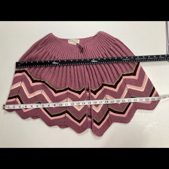 CLOTHING Co. Sweater Cape, one size,peach, pink, grn,etc, grannycore, warm, cozy - Picture 9 of 11